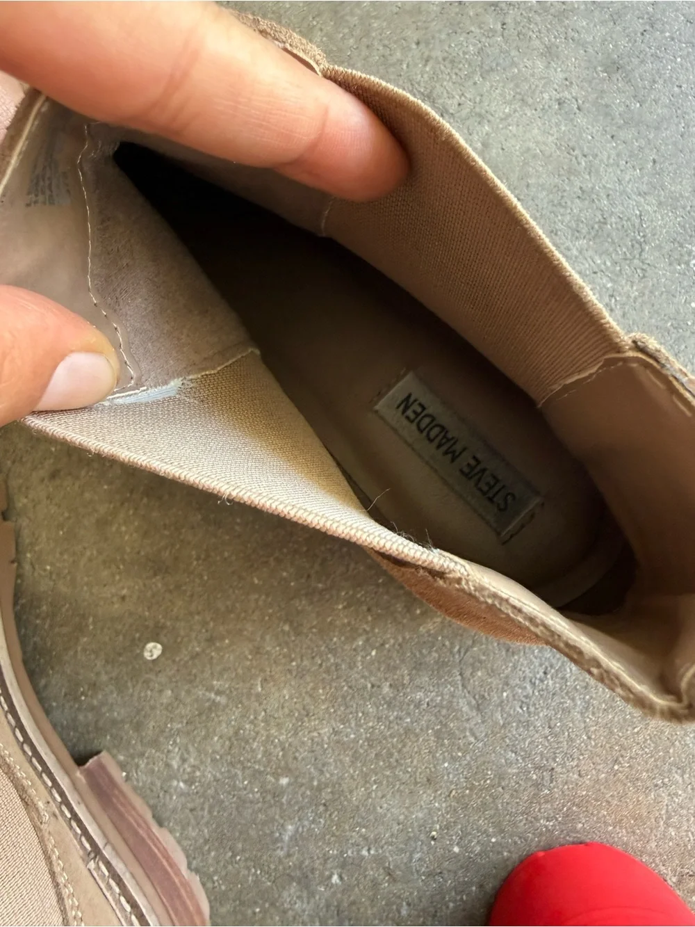 Steve Madden Suede Chelsea Boots in Tan